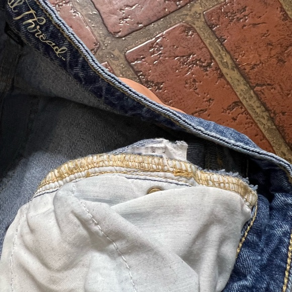 Universal Thread mid rise boyfriend denim jeans - Picture 6 of 10